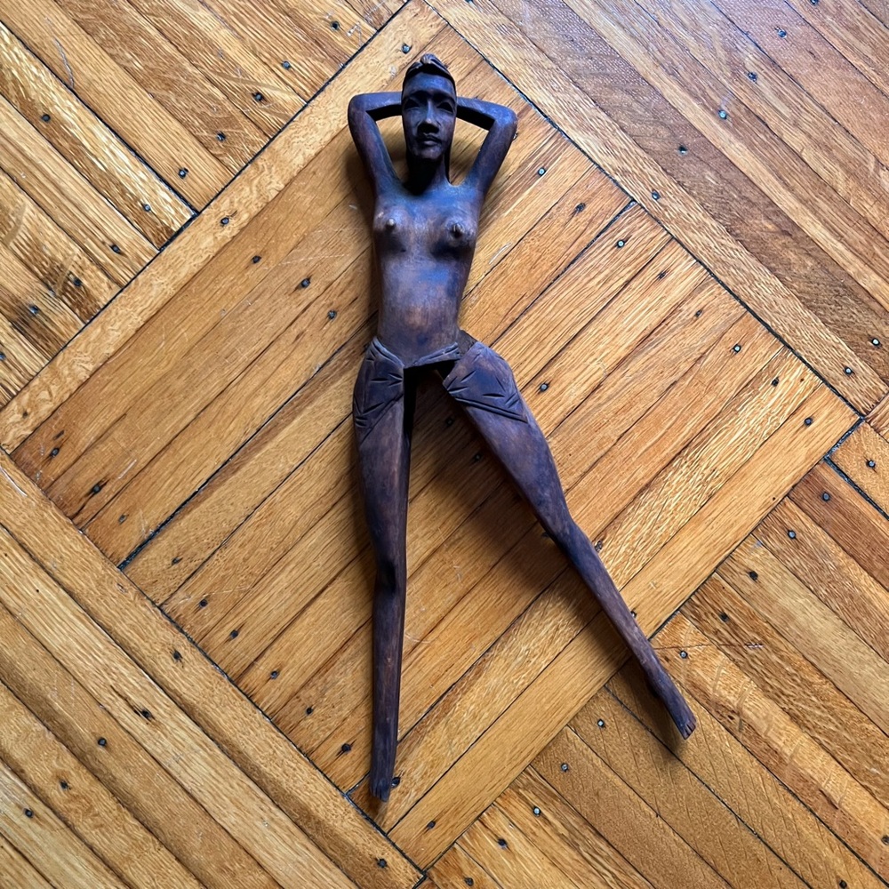 ⚡️VINTAGE⚡️Solid Wood Hand-carved South Pacific Woman Nutcracker